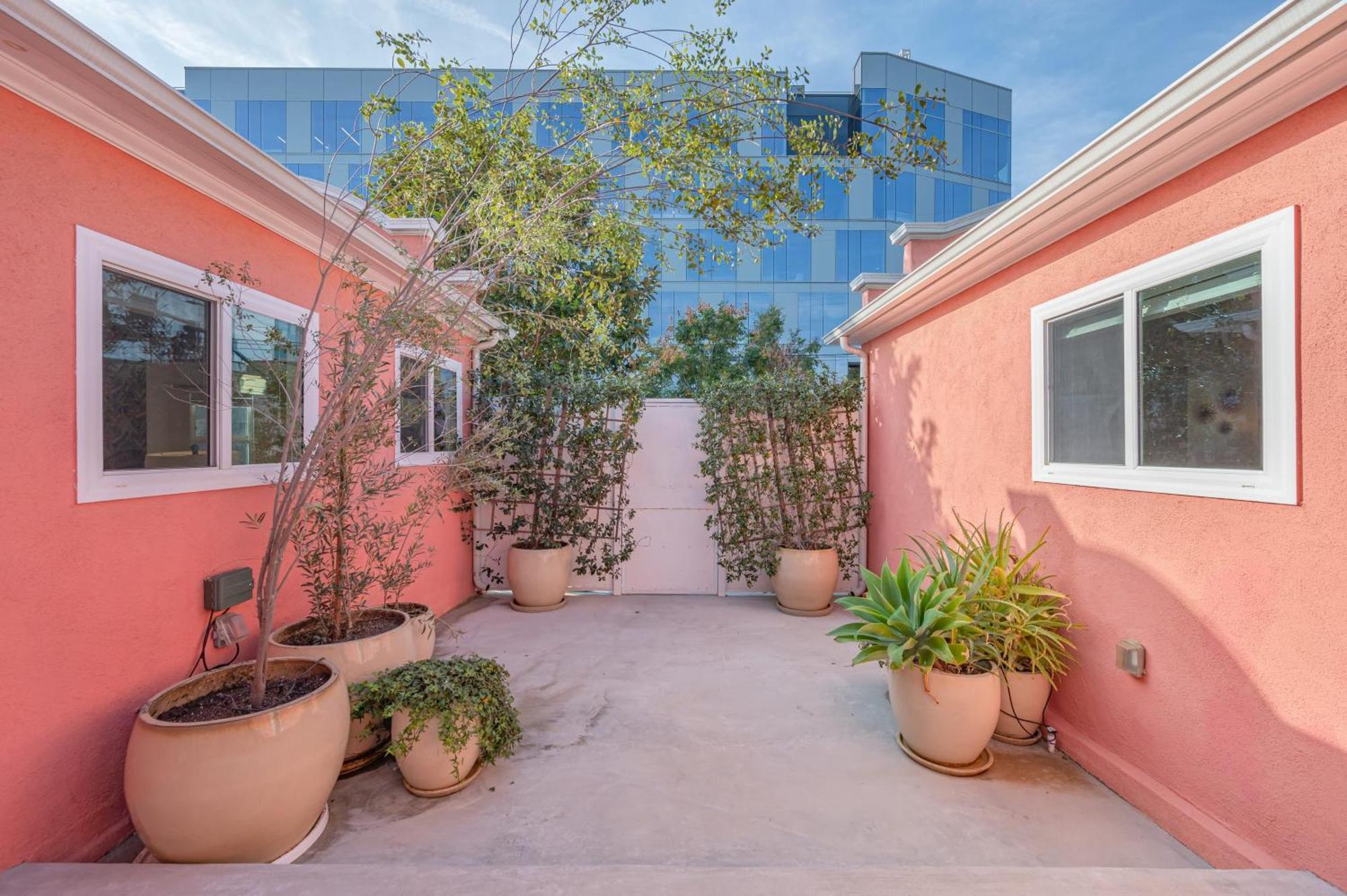 Art Deco By Avantstay 1920S Remodeled Bungalow Open Layout Courtyard Los Angeles Kültér fotó